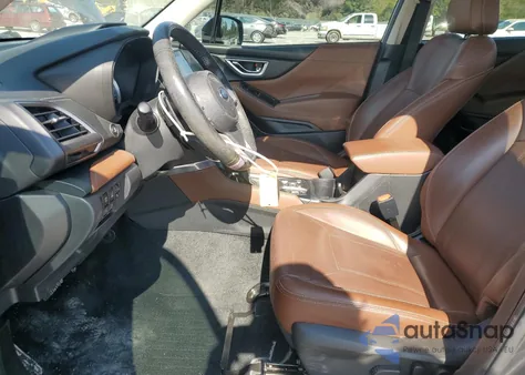 2021 Subaru Forester Touring z USA, uszkodzony, nr VIN JF2SKAXC3MH424564